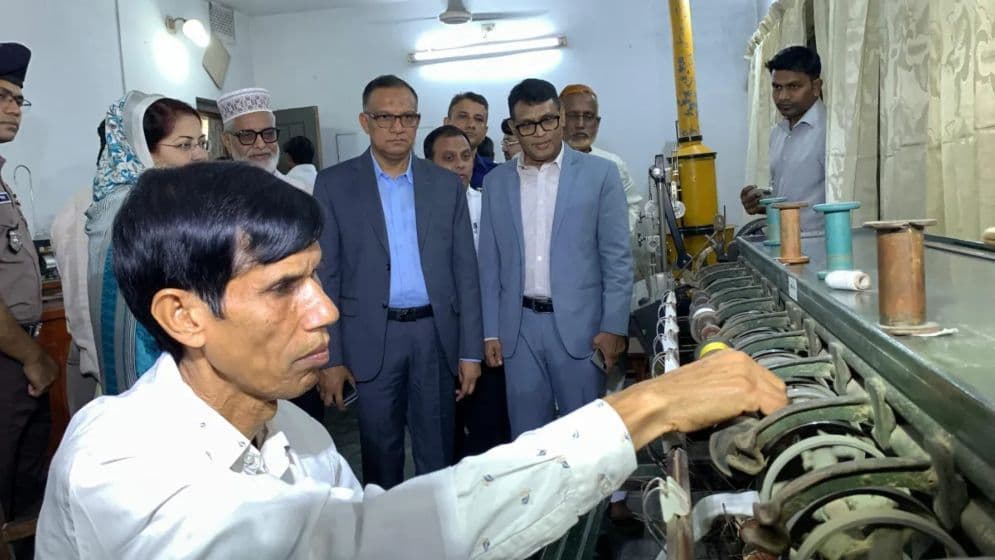 রাজশাহী সিল্ক আধুনিকায়নে সরকারের উদ্যোগ, ঐতিহ্য পুনরুদ্ধারের ঘোষণা প্রতিমন্ত্রীর