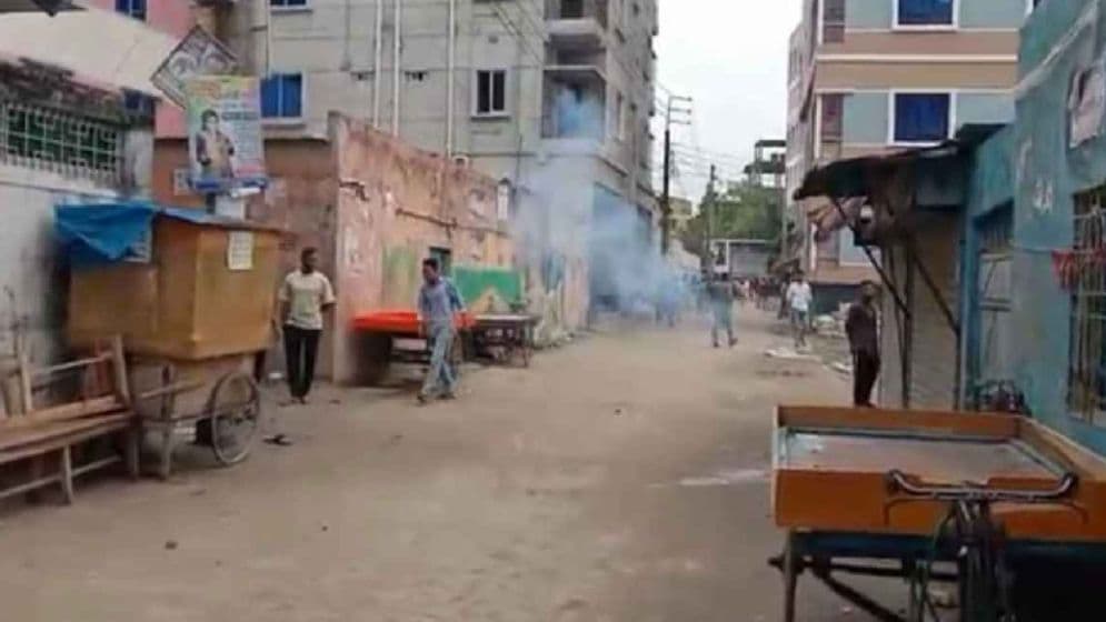 নারায়ণগঞ্জে পোশাক কারখানার ঝুট নিয়ে সংঘর্ষ: শিশুসহ তিনজন গুলিবিদ্ধ