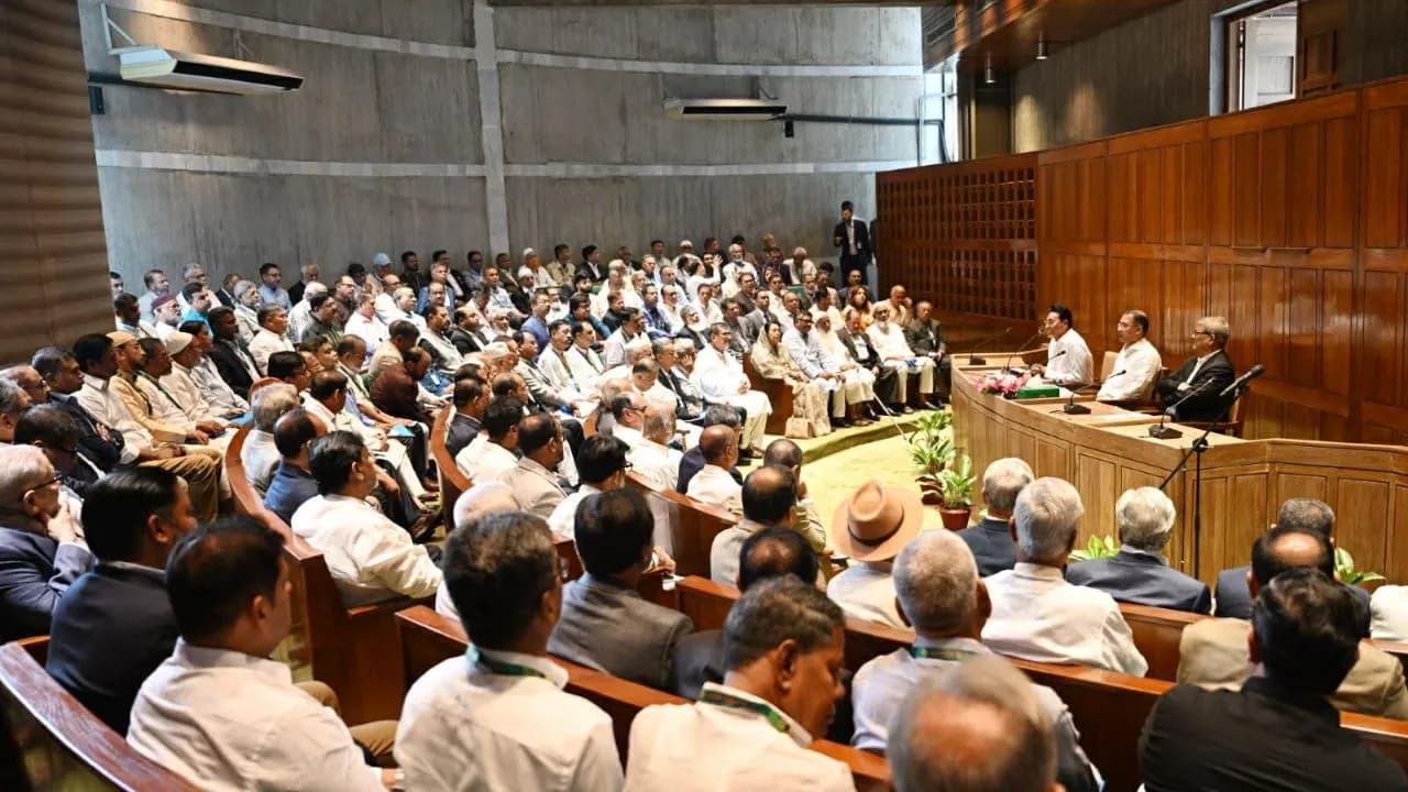 ত্রয়োদশ জাতীয় সংসদের প্রথম অধিবেশন কাল, সভাপতিত্ব করবেন কে?