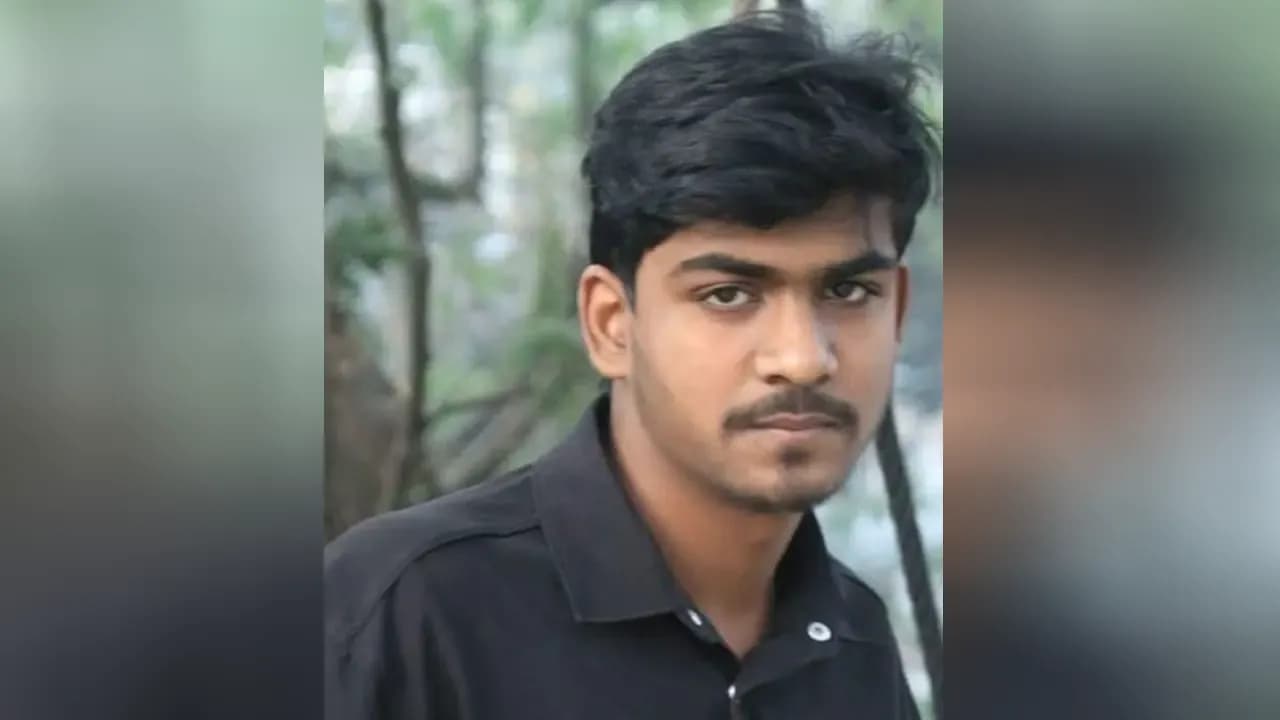 ১০ টাকার বিরোধে ফুলবাড়িয়ায় চাচিকে ছুরিকাঘাতে হত্যা, ভাতিজা আটক